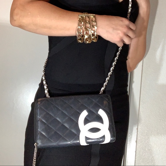 💗💗CHANEL💗💗Cambon Double Organizer on Chain - Picture 2 of 16